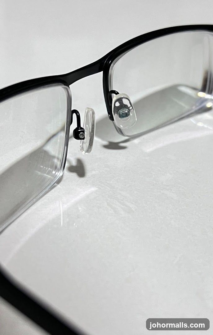 Eyeglasses Detail