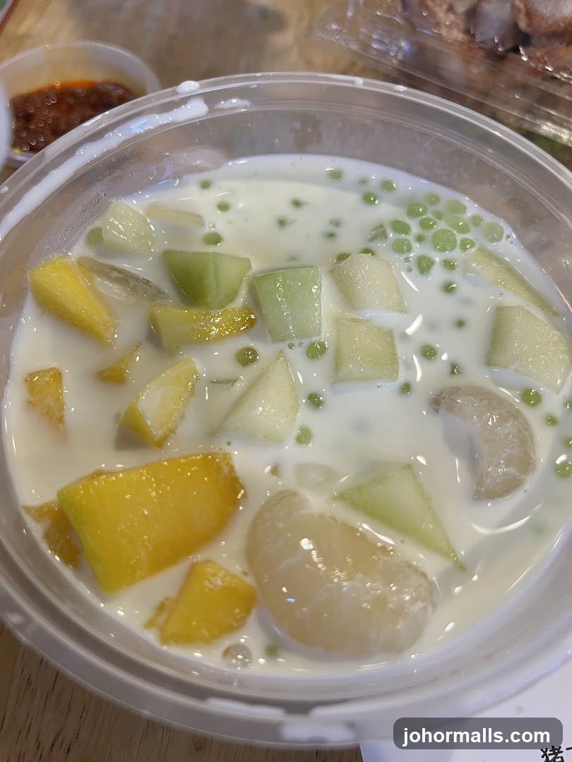 Fruit Dessert with Tapioca Pearls