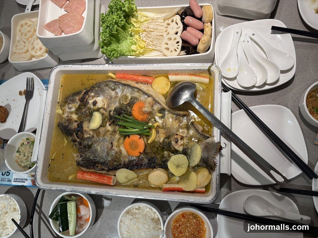 Meal with Fish and Vegetables