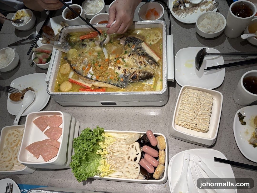 Meal with Fish and Vegetables