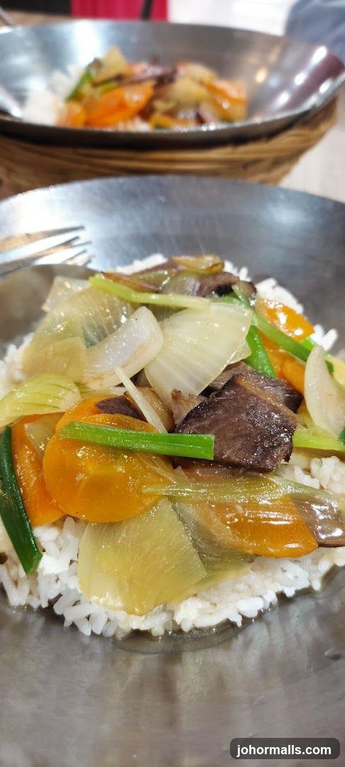 Aeon food court