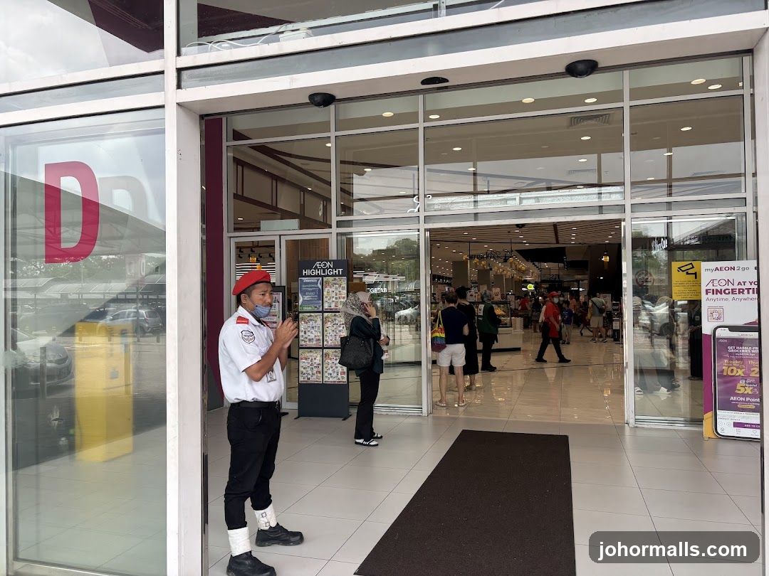 Aeon food court