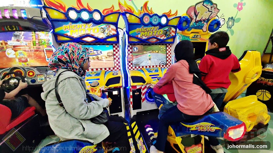 Molly Fantasy • ÆON Mall Bukit Indah