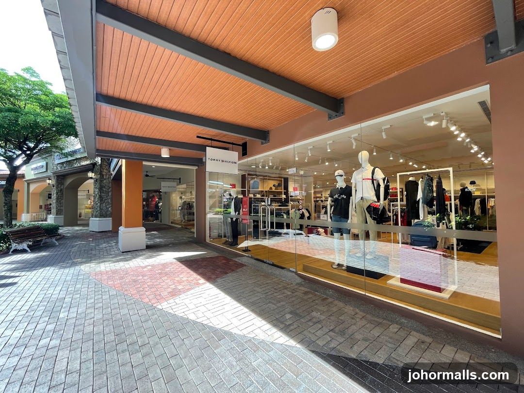 Tommy Hilfiger Storefront