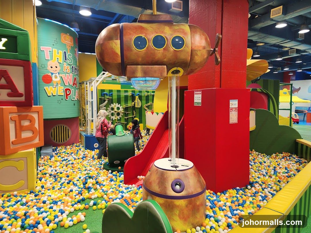 Indoor Playground with Ball Pit