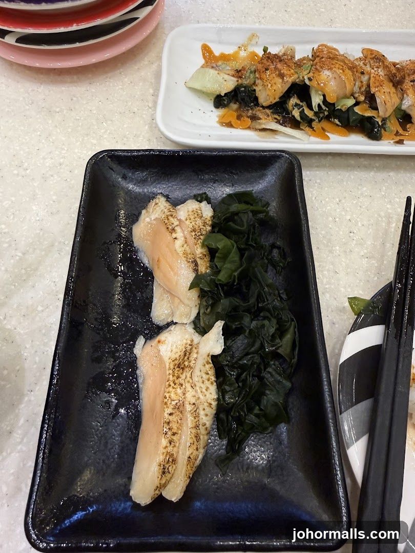 Seared Fish and Seaweed Salad