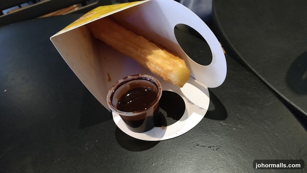 Churro with Chocolate Dip