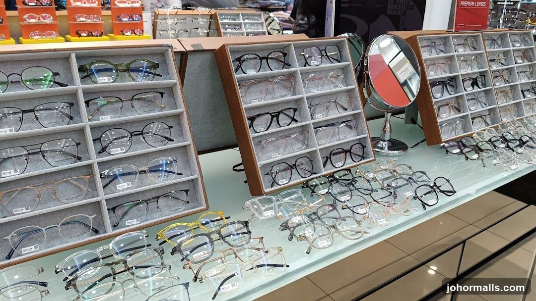 Eyeglasses Display