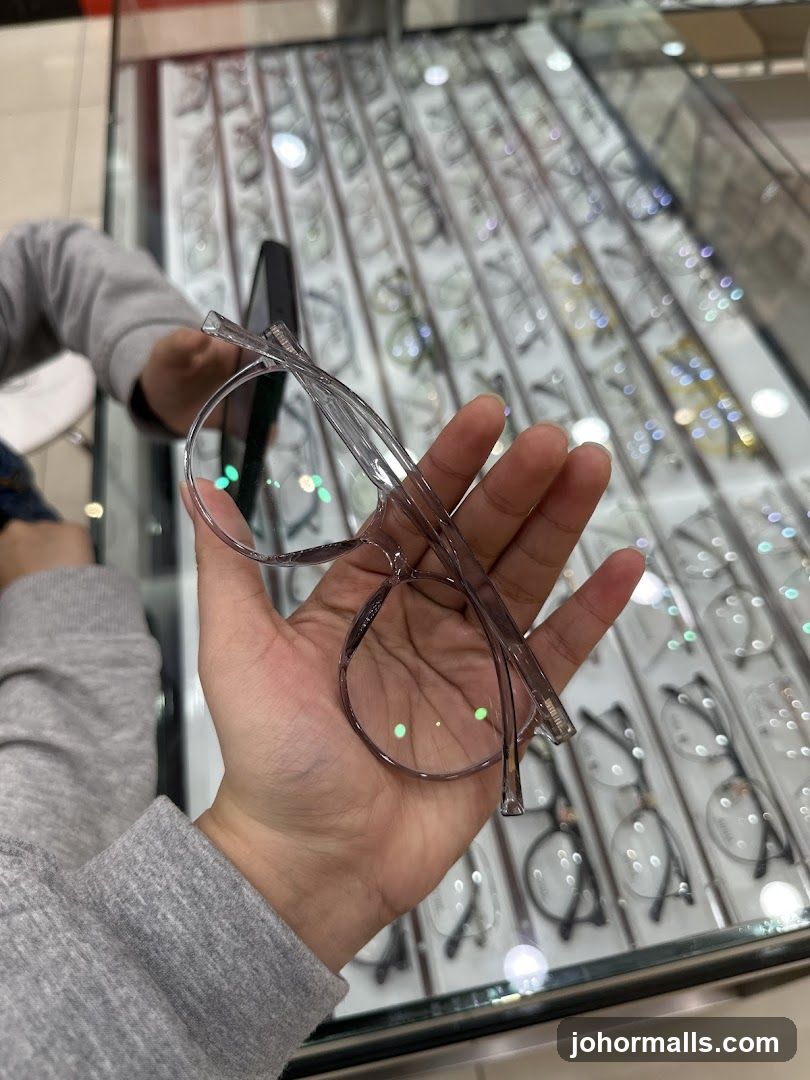 Eyeglasses Display