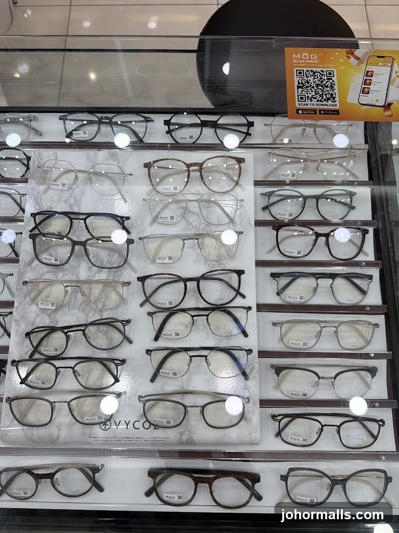 Eyeglasses Display