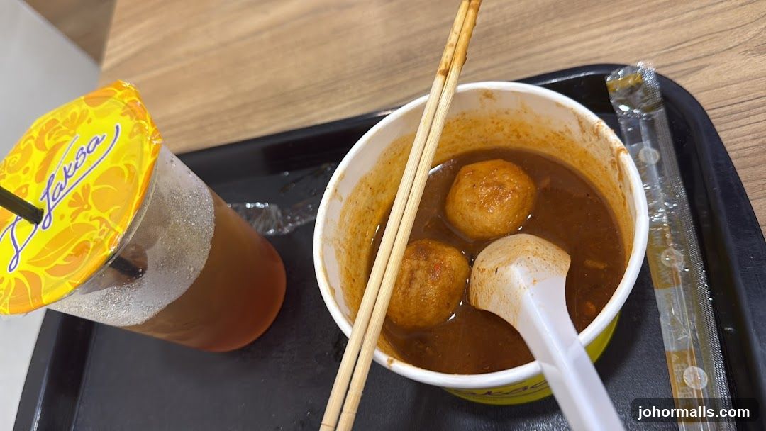Laksa and Iced Tea