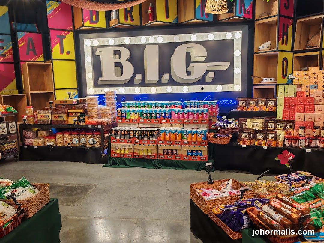 Snack aisle in a store