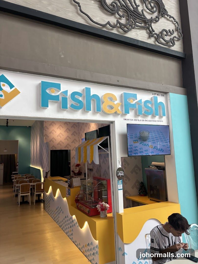 Fish & Fish Storefront