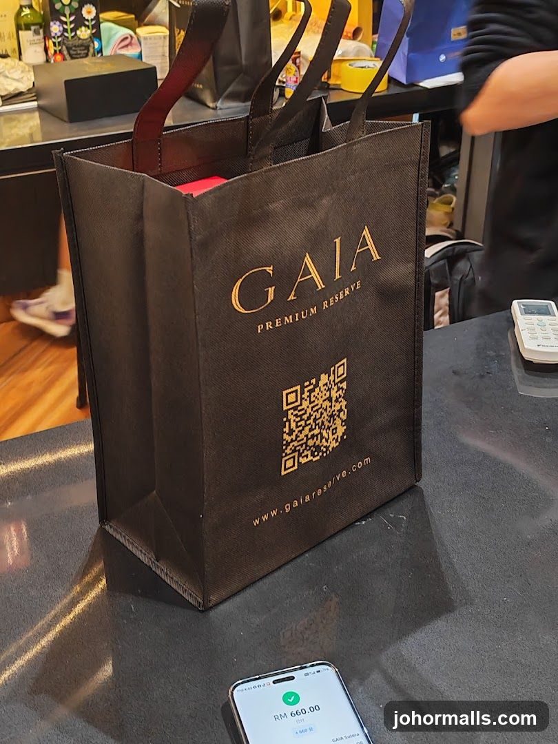 Shopping Bag with QR Code