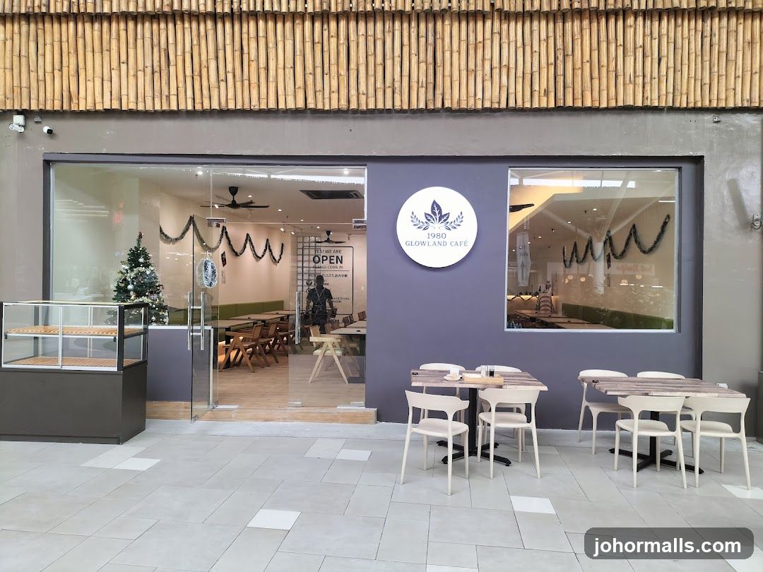 1980 GLOWLAND CAFE - MALL OF MEDINI