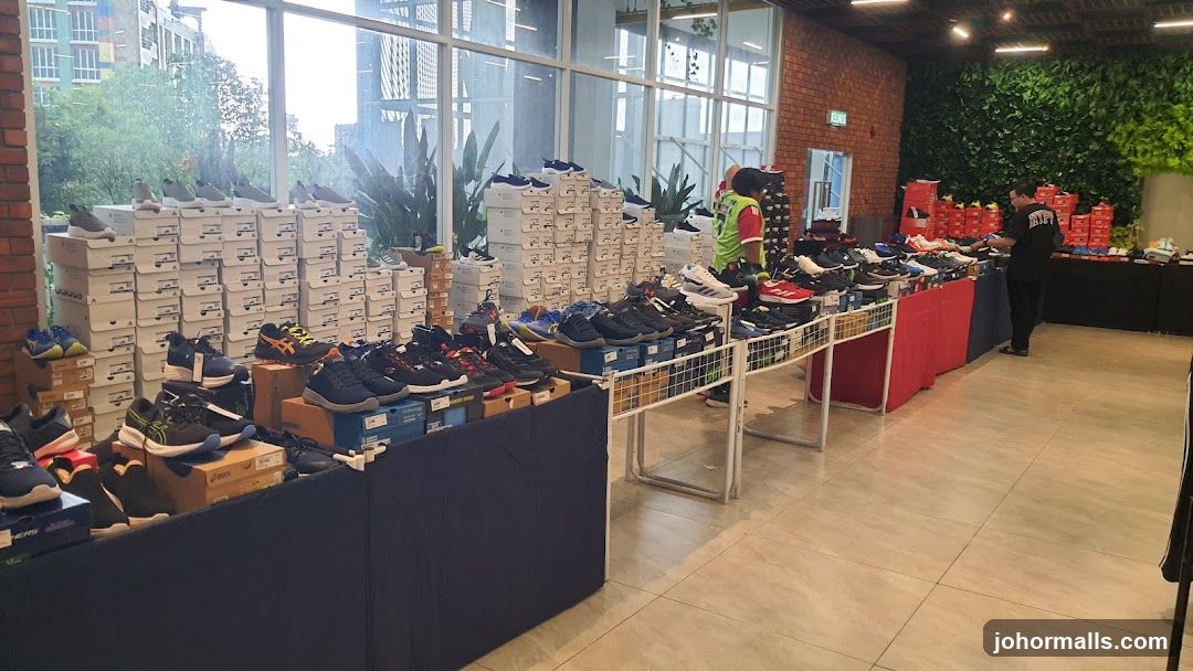 Shoe Sale Display