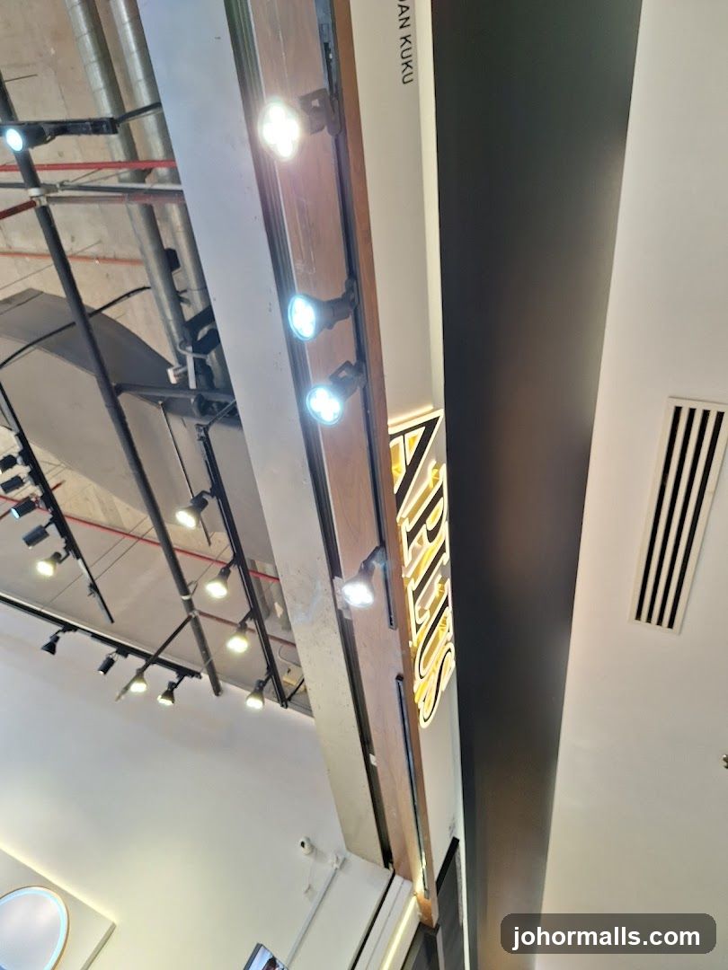 A PLUS HAIR & NAIL STUDIO