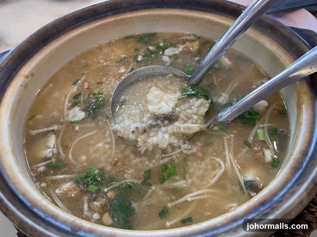 Congee with Fish and Mushrooms