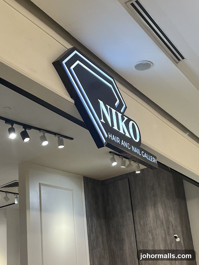 Niko Hair Head Spa Nail