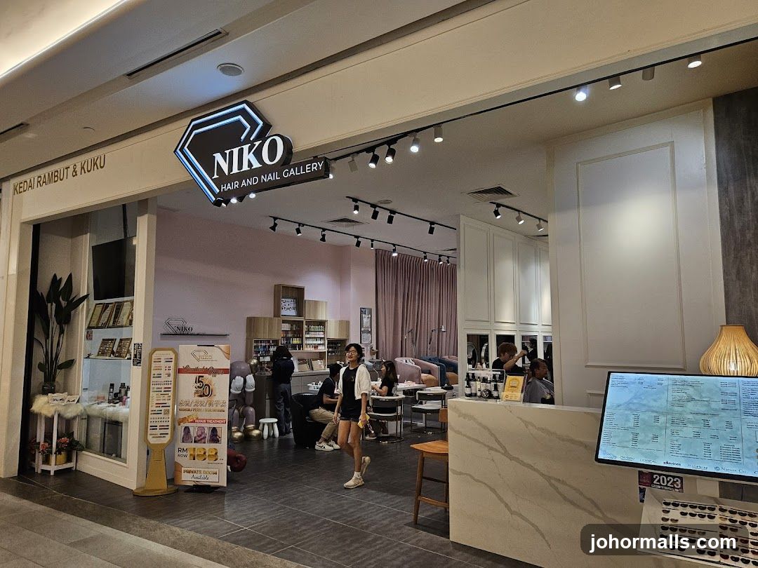 Niko Hair Head Spa Nail