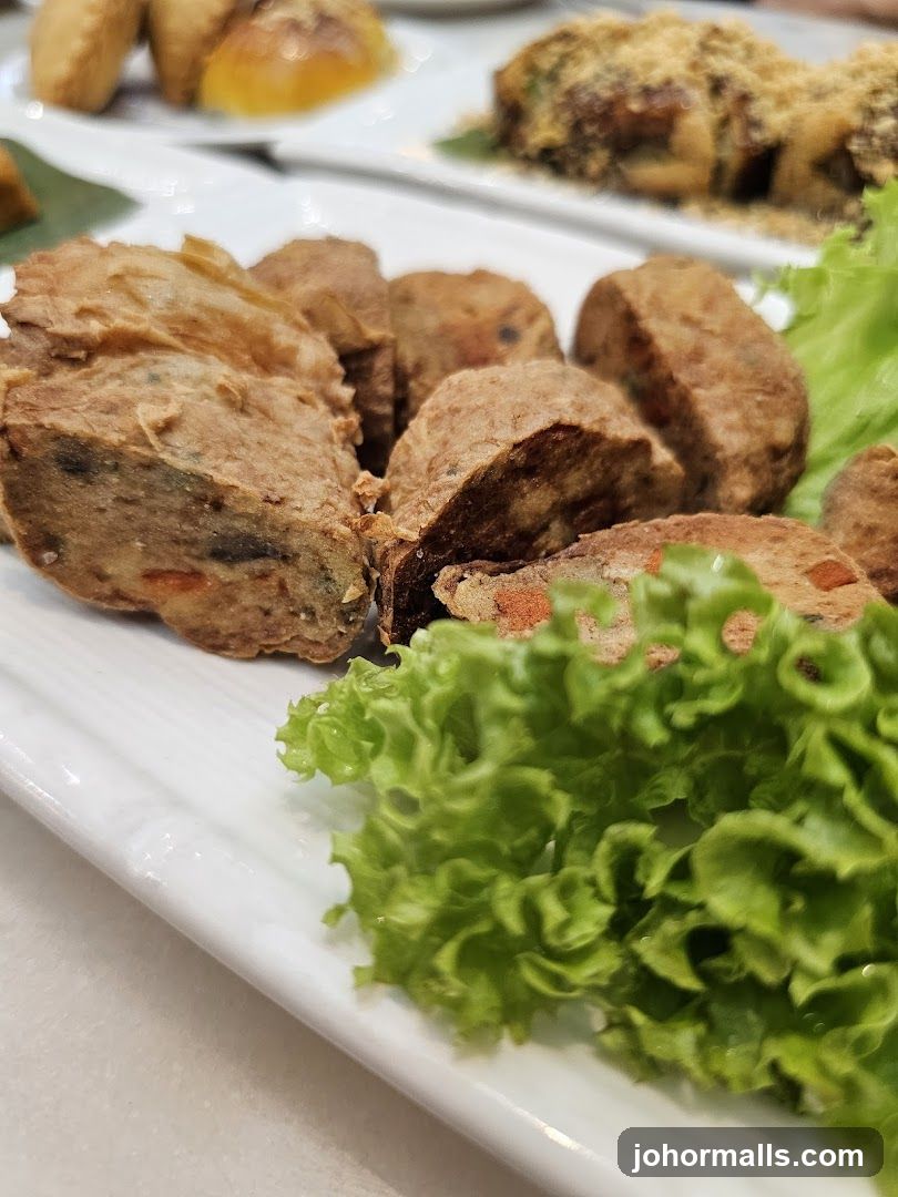 Fried Rolls with Lettuce