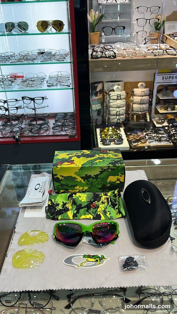 Yong Ming Oriental Optometry KSL City Mall