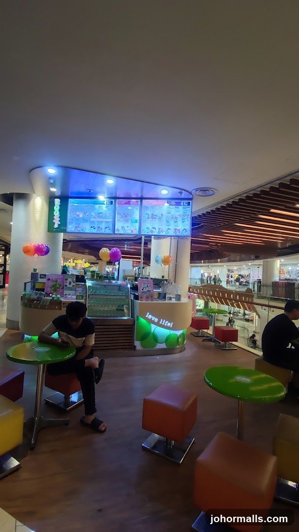 Juice Bar Seating Area