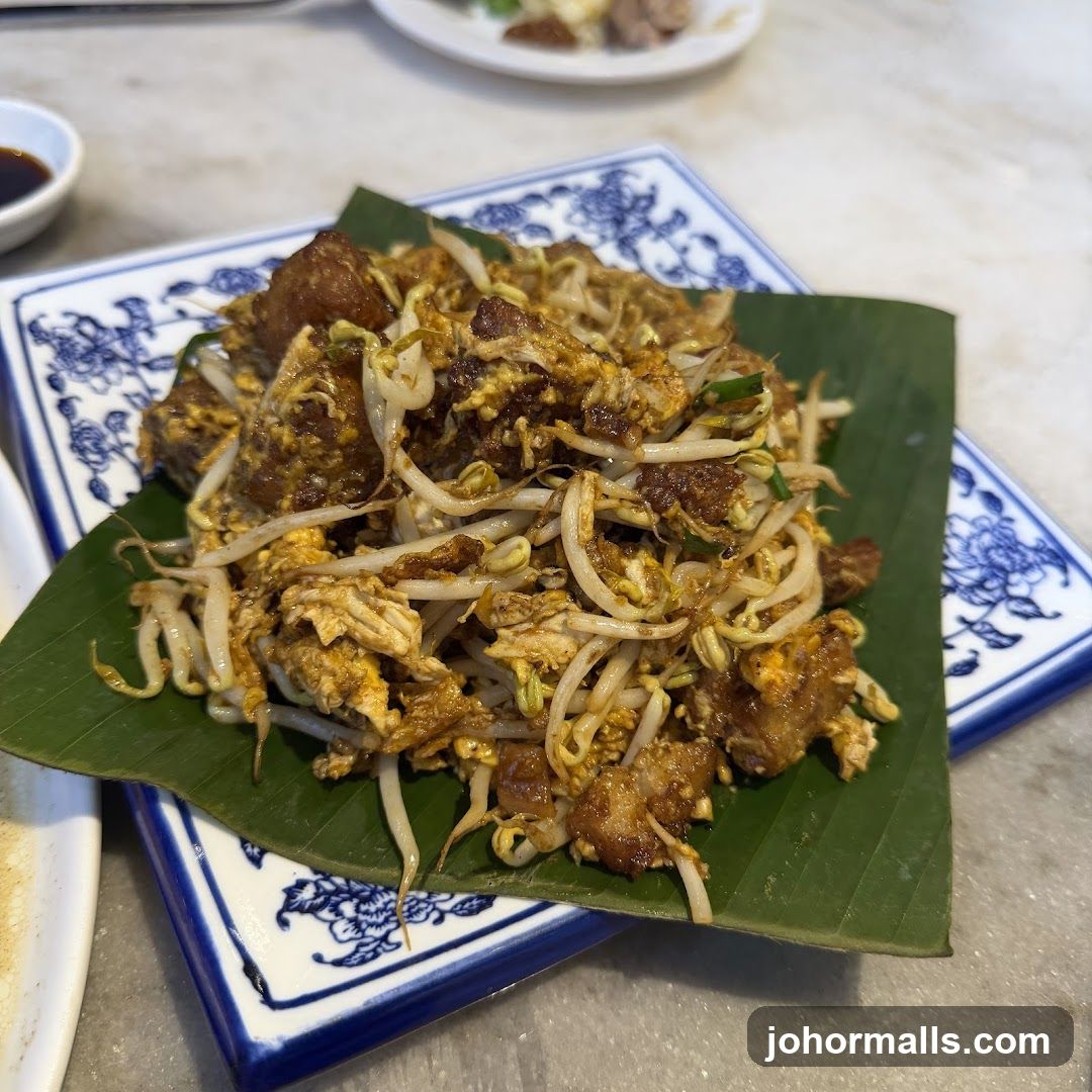 Fried Radish Cake with Bean Sprouts