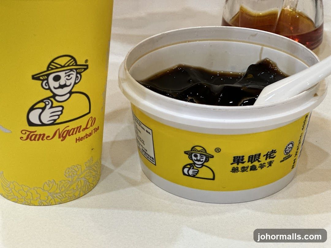 Herbal Tea and Grass Jelly