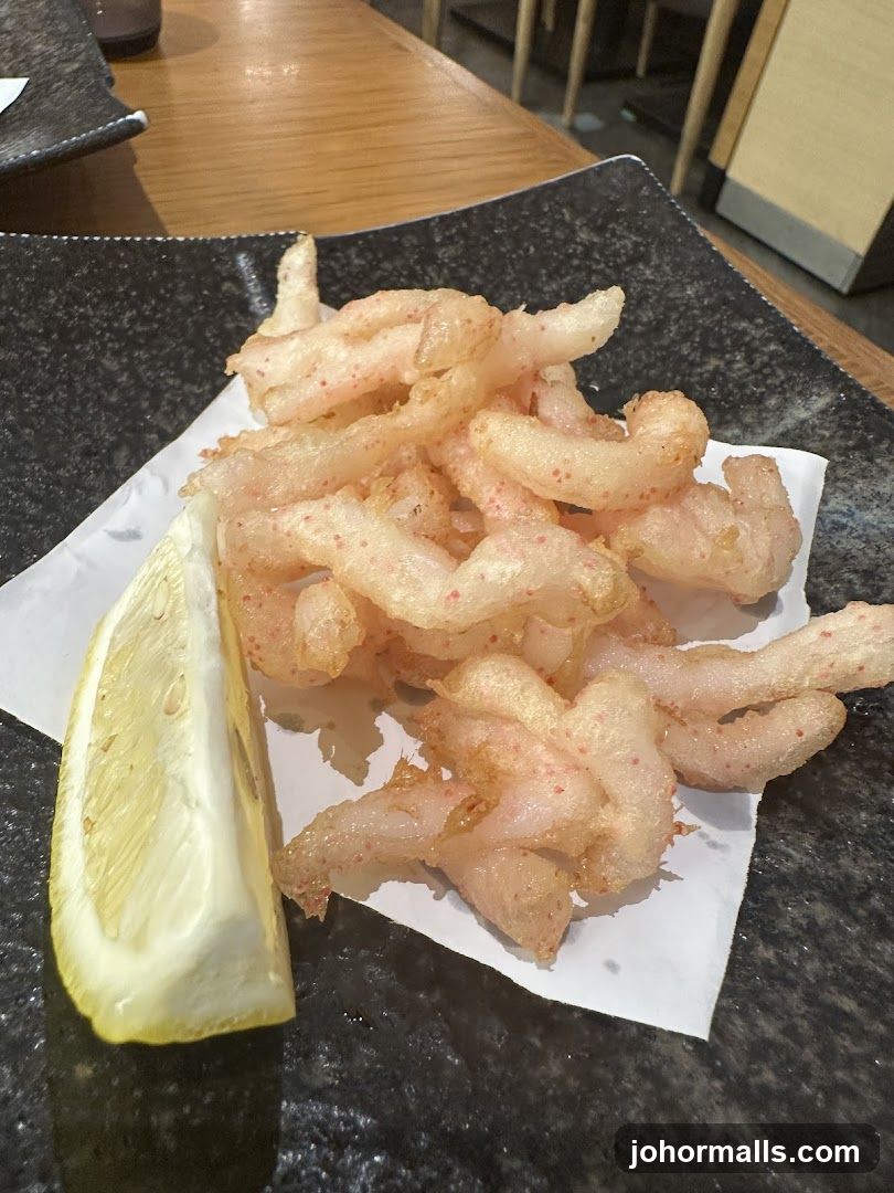 Fried Seafood with Lemon Wedge