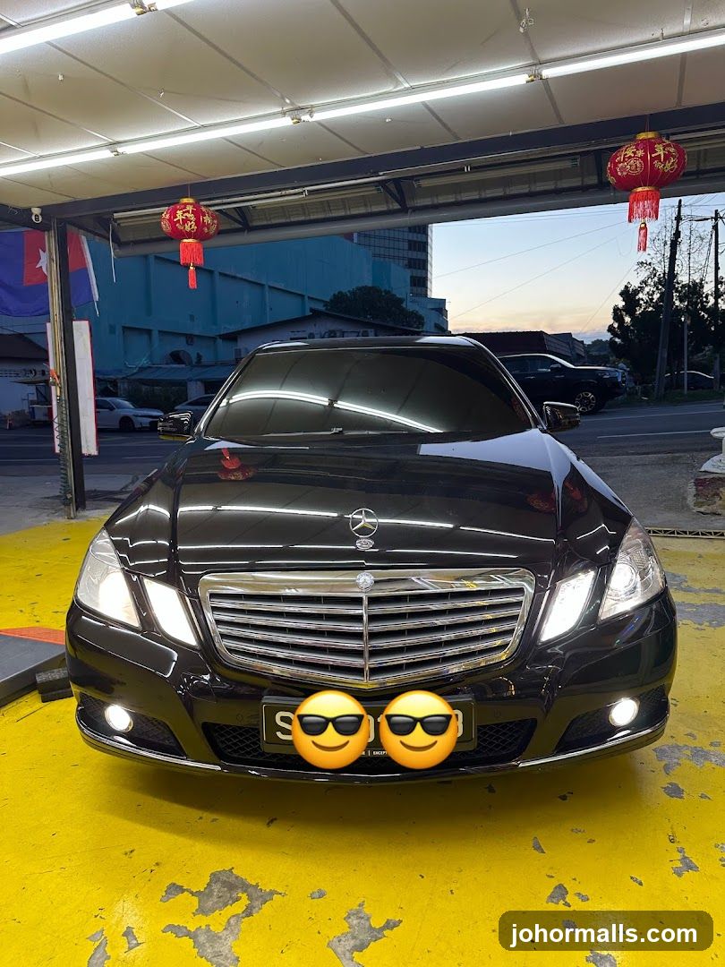 Black Mercedes-Benz E-Class