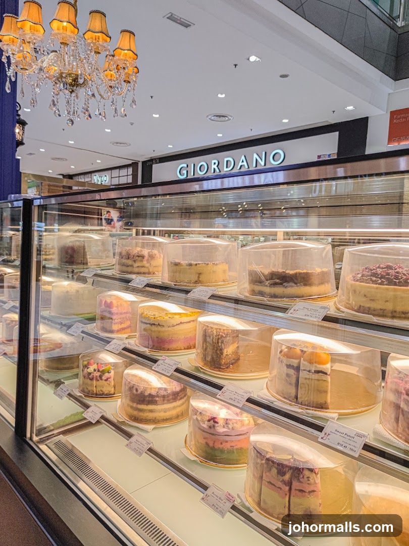 Giordano Cake Display