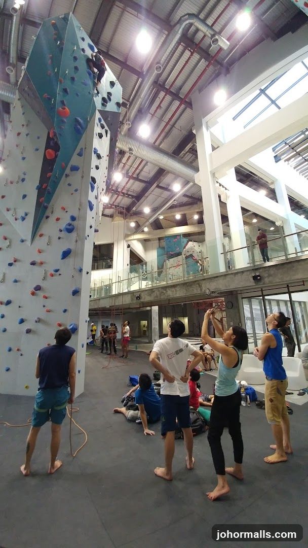 Camp5 Climbing Gym Paradigm