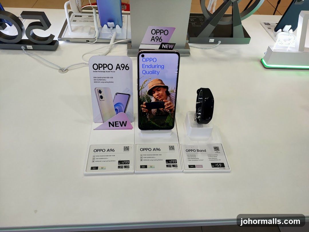 OPPO Product Display