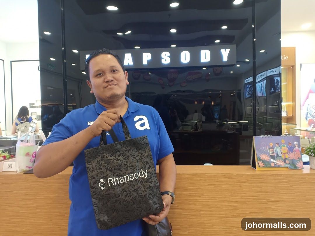 Rhapsody Store Interior