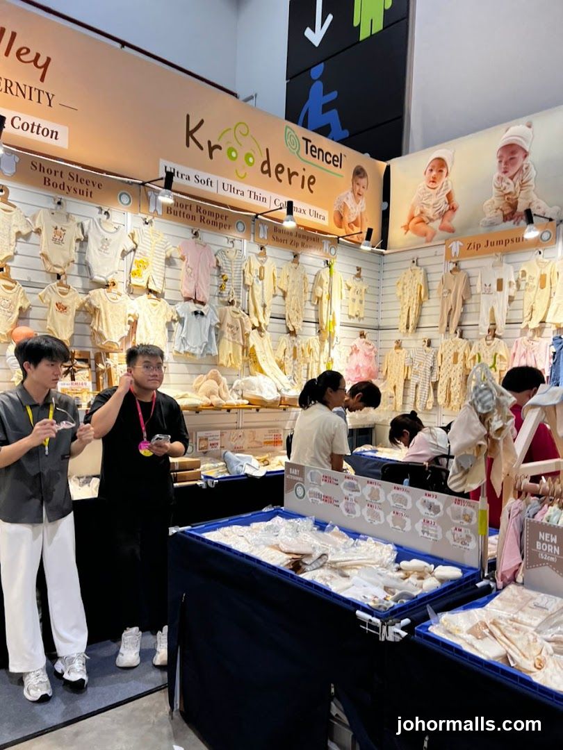 Baby Clothing Store Booth