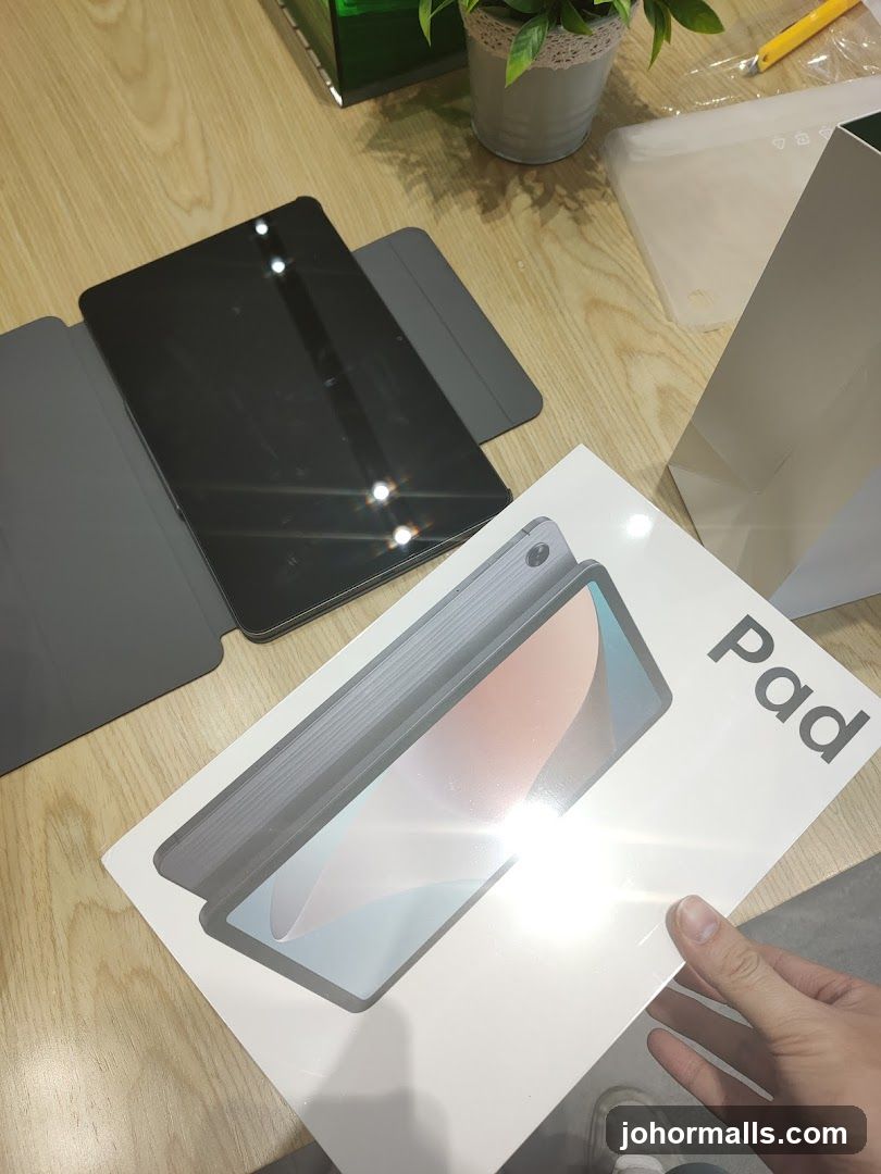 Tablet Display and Packaging