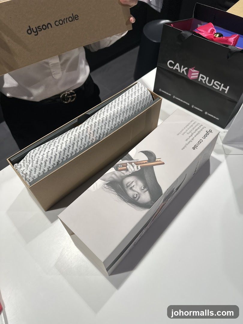 Dyson Corrale Product Display