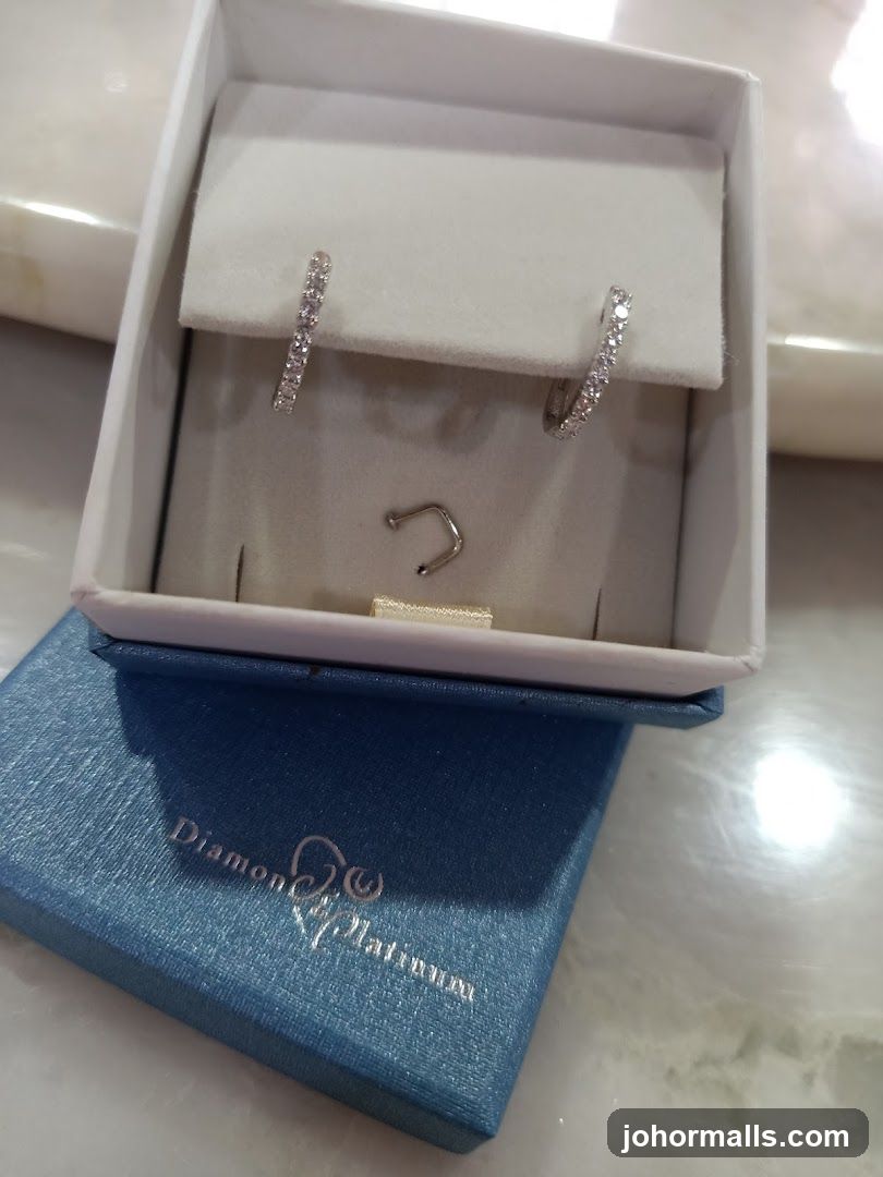 Diamond & Platinum Earrings Box