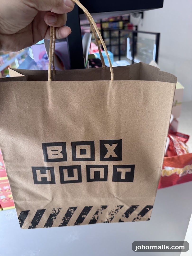 Box Hunt Paper Bag
