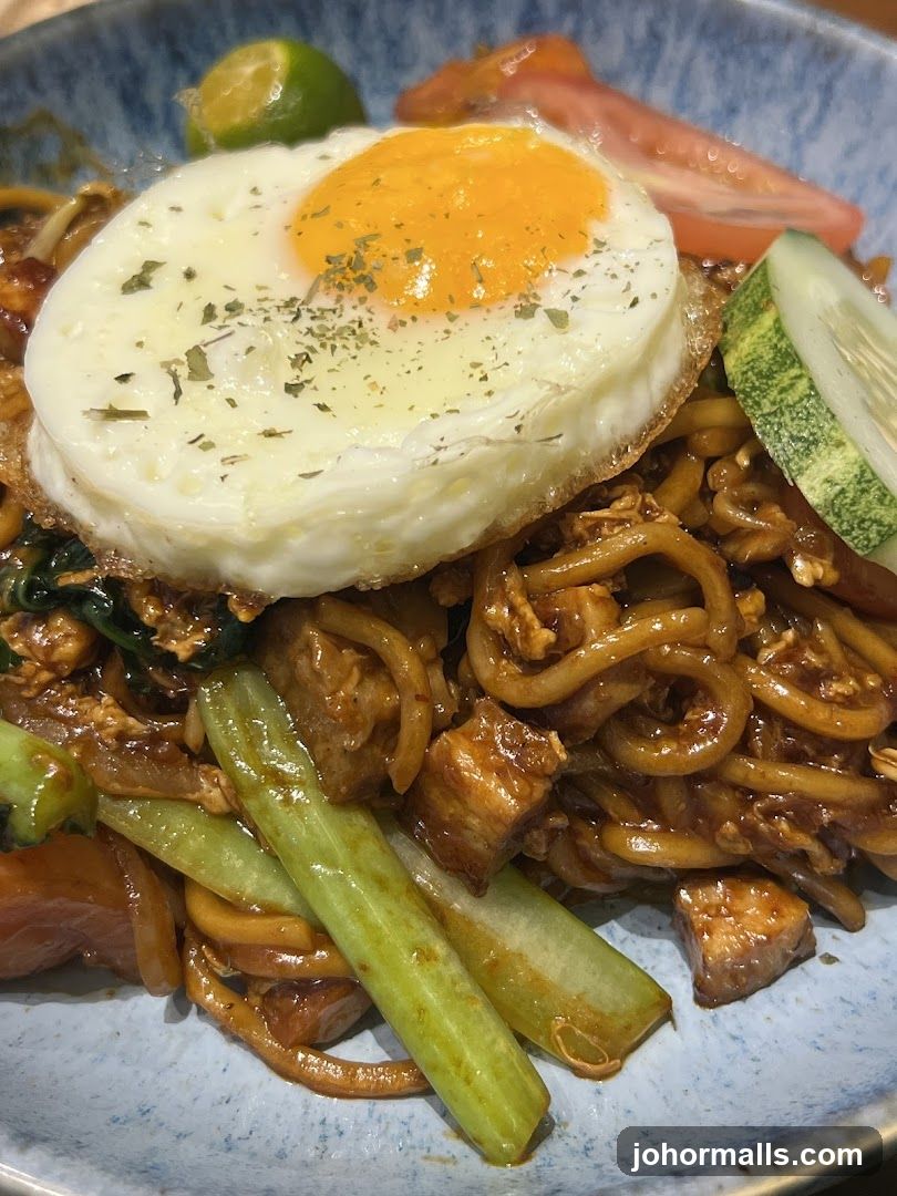 Noodles with Fried Egg