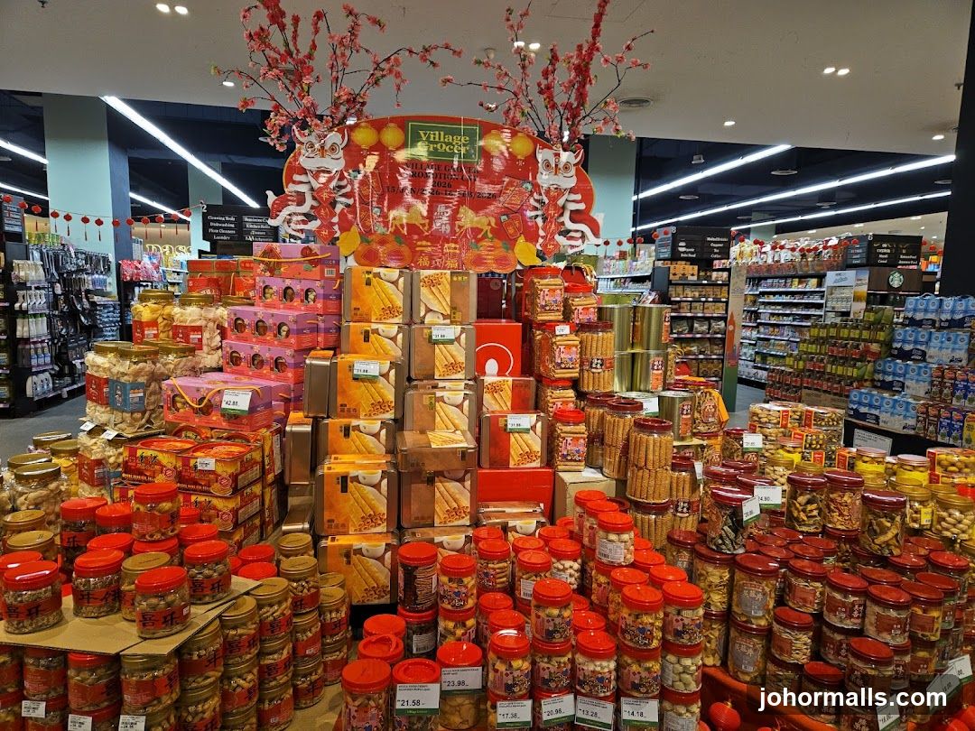 Village Grocer Interior Display