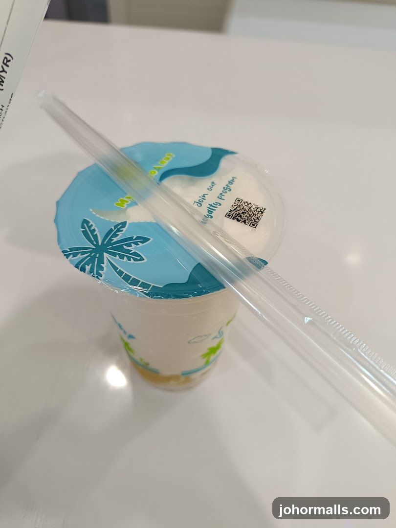 Tropical-themed beverage cup