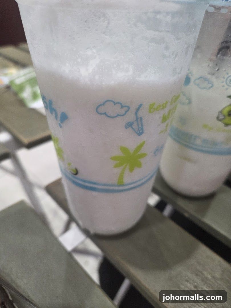 Frosted beverage cup