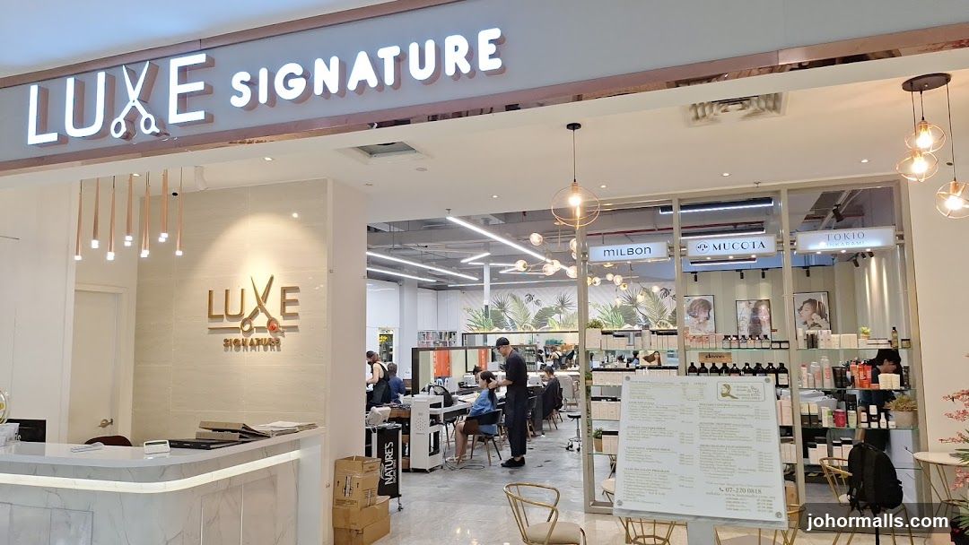 LUXE Signature