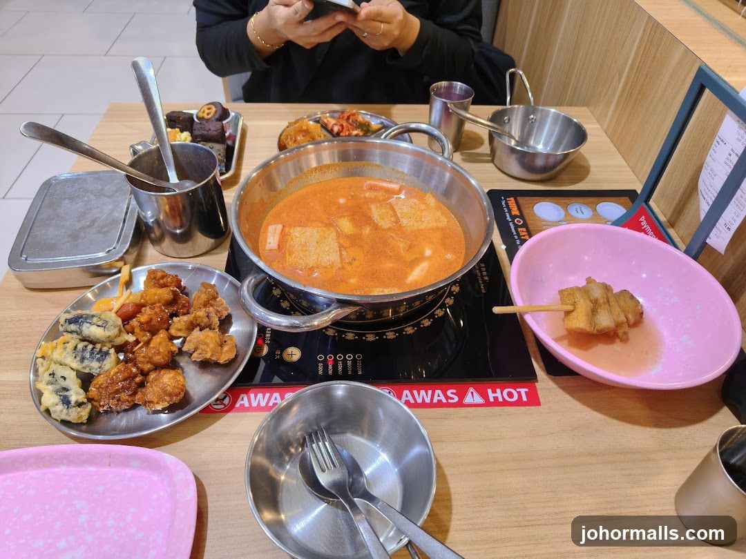 Restaurant Interior Dining Scene