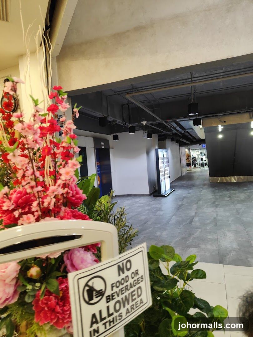 Interior hallway with floral decoration