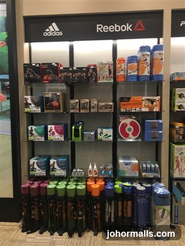 Retail Display Shelf