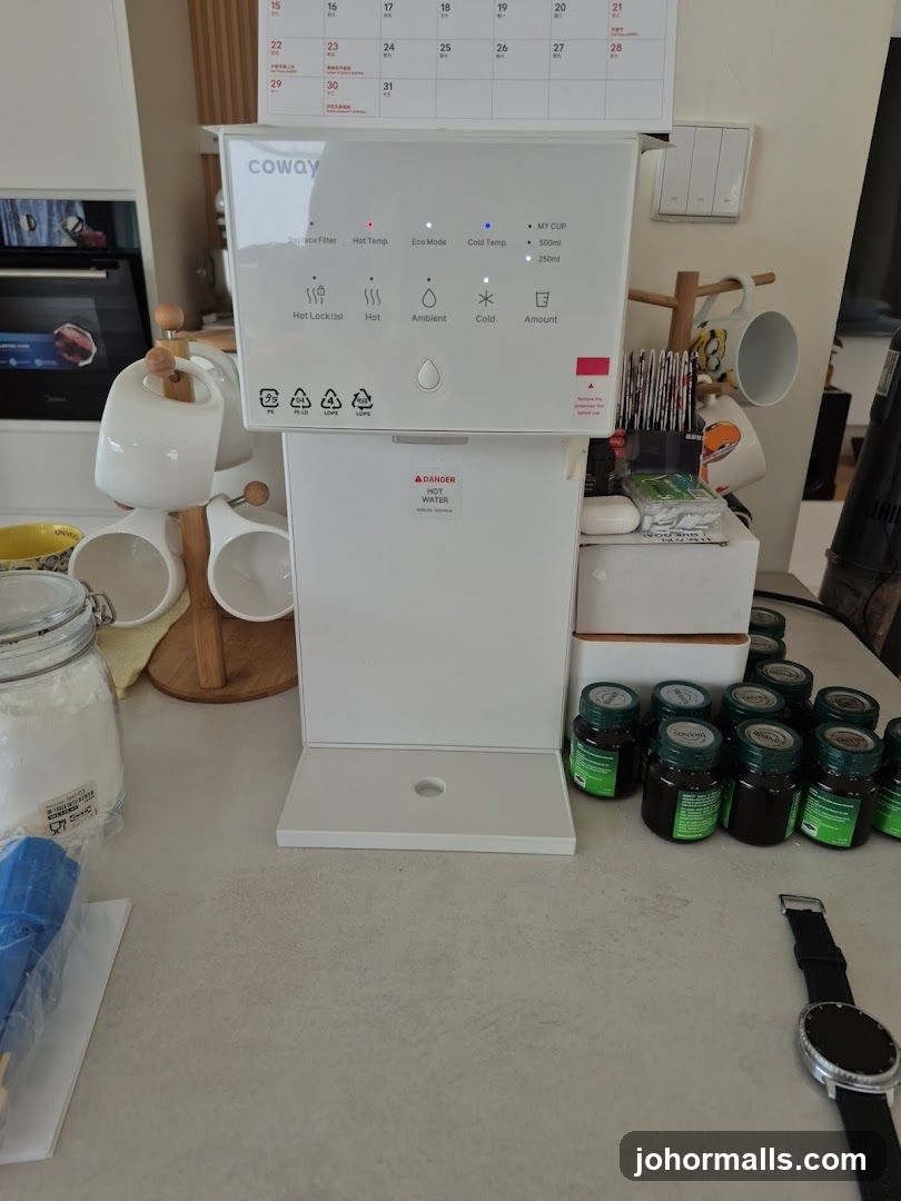 Kitchen Counter with Water Dispenser