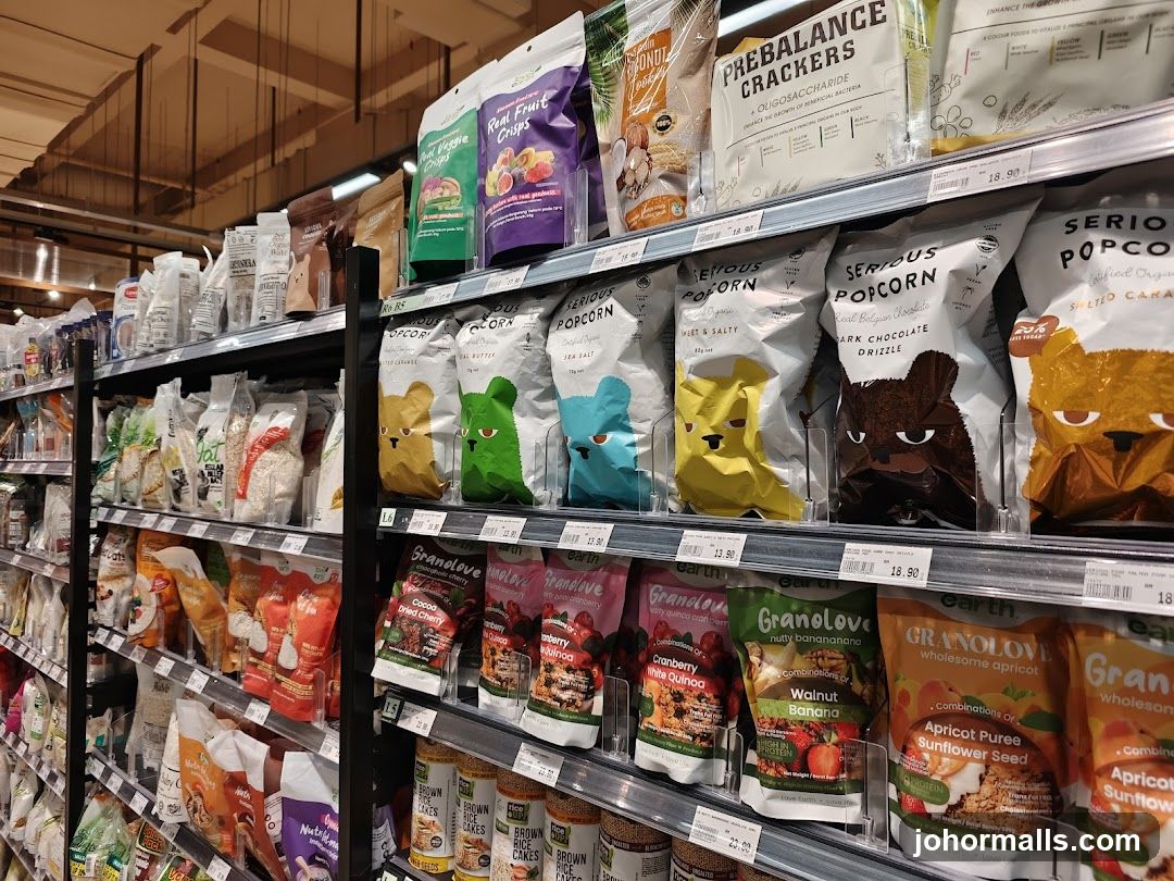 Supermarket aisle